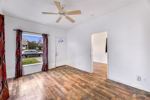 1909 Rockefeller Ave, Everett, WA 98201 photo 6