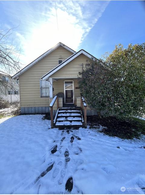 1258 Davis St, Enumclaw, WA 98022 photo 1