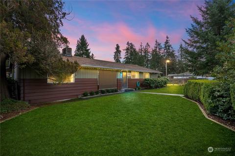 17201 22nd Ave E, Tacoma, WA 98445