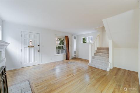 2034 Franklin Ave E, Seattle, WA 98102 photo 5