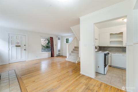 2034 Franklin Ave E, Seattle, WA 98102 photo 7