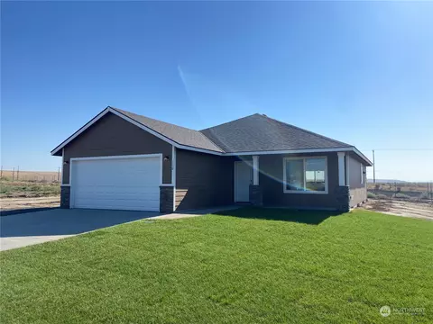 116 N Ford St, Connell, WA 99326