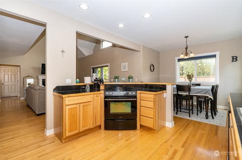 322 Fenway Dr, Chehalis, WA 98532 photo 10