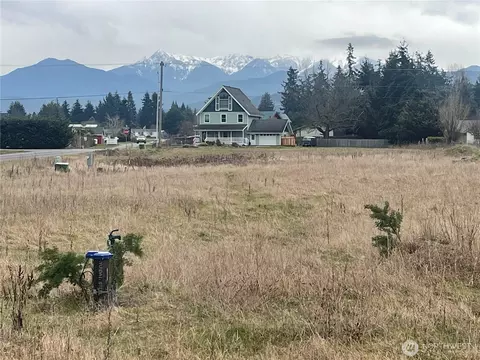 999 Savanana Soleil Way, Sequim, WA 98382