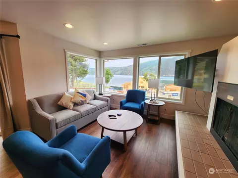 1 Lodge 640-k, Manson, WA 98831