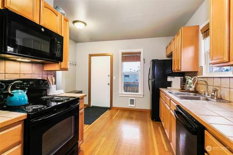 2104 Mcdougall Ave, Everett, WA 98201 photo 8