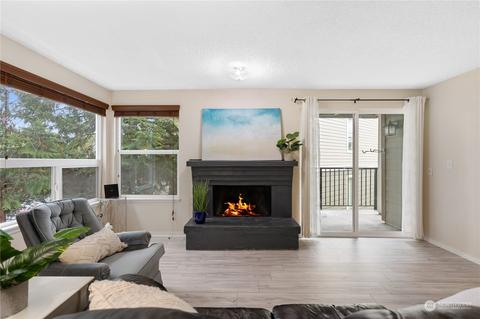 820 E Cady Rd #B201, Everett, WA 98203 photo 3
