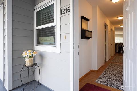 1318 37th St #1216, Everett, WA 98201 photo 2