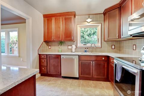 1821 Porter St, Enumclaw, WA 98022 photo 12