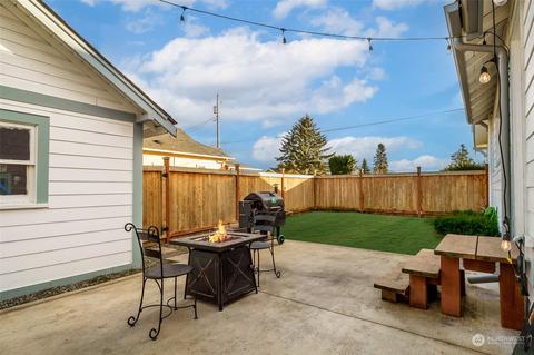 1543 Sorenson Ave, Enumclaw, WA 98022 photo 4