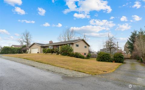 3074 Olympic Pl, Enumclaw, WA 98022 photo 3