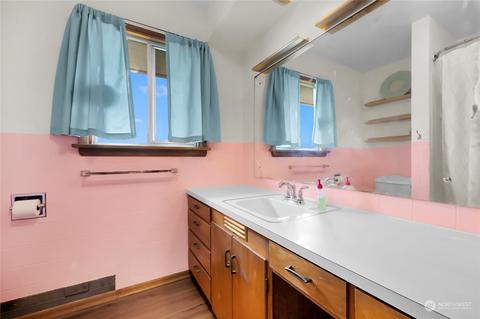 2101 Rockefeller Ave, Everett, WA 98201 photo 16