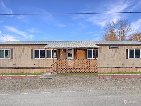 13 Ferry St, Curlew, WA 99118