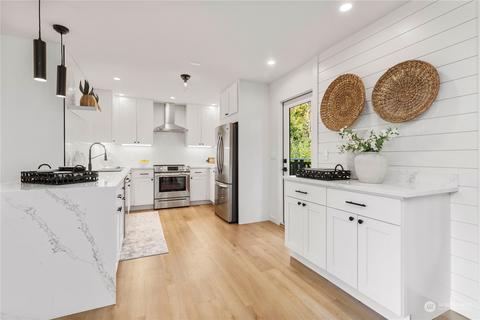 17318 95th Ave NE, Bothell, WA 98011 photo 5