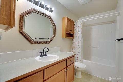1405 NE Riddell Ave, Orting, WA 98360 photo 22