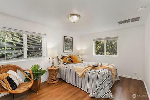 2909 Eagle Ave, Bremerton, WA 98310 photo 13