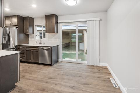 1332 Mcdougall Ave, Everett, WA 98201 photo 6