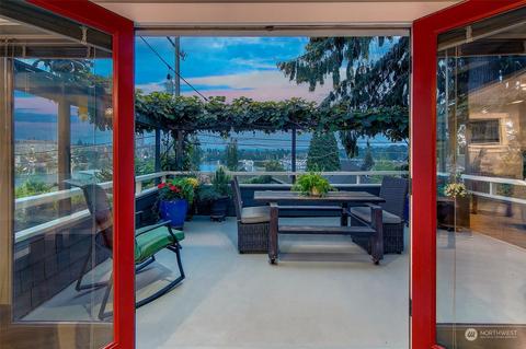 2818 11th Ave E, Seattle, WA 98102 photo 4