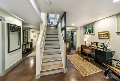 2818 11th Ave E, Seattle, WA 98102 photo 25