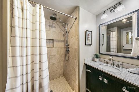 2818 11th Ave E, Seattle, WA 98102 photo 28