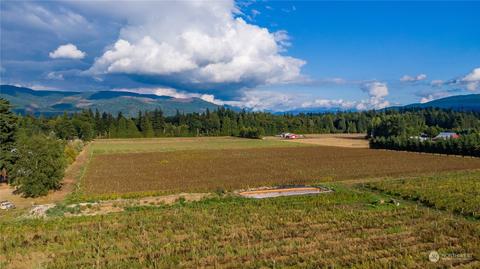 6561 Mission Rd, Everson, WA 98247