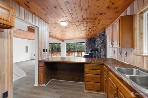153 Lund Rd, Cosmopolis, WA 98537 photo 9