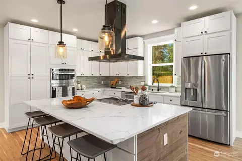 Kitchen - 2402 124th St SE, Everett, WA 98208 photo 3 of 6