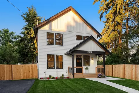 Exterior - 2402 124th St SE, Everett, WA 98208 photo 2 of 5