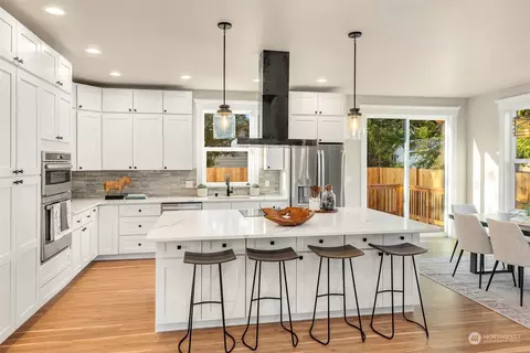 Kitchen - 2402 124th St SE, Everett, WA 98208 photo 1 of 6