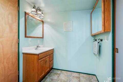 5807 Lowell Rd, Everett, WA 98203 photo 24