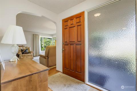 9006 Baring Way, Everett, WA 98208 photo 4