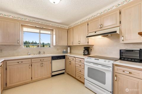 9006 Baring Way, Everett, WA 98208 photo 14