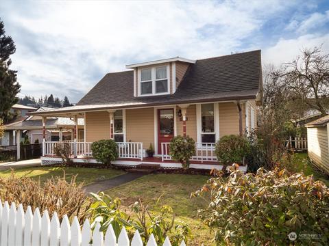 610 Maple St, Edmonds, WA 98020 photo 1
