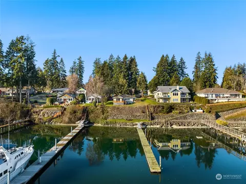 15678 Virginia Point Rd NE, Poulsbo, WA 98370