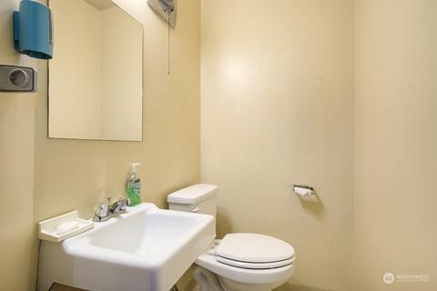 3008 E Spring St, Seattle, WA 98122 photo 31