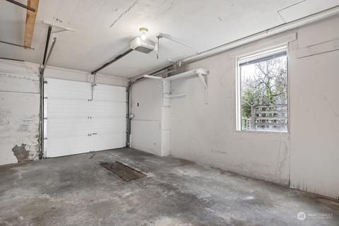 3008 E Spring St, Seattle, WA 98122 photo 30