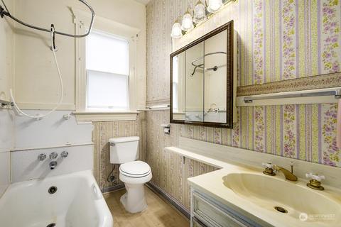 3008 E Spring St, Seattle, WA 98122 photo 17