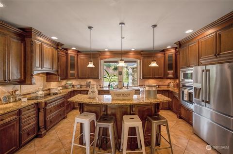 8935 Samuel Ln, Maple Falls, WA 98266 photo 12