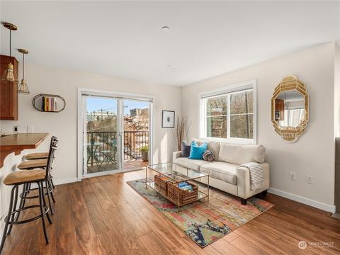 321 E Thomas St #403, Seattle, WA 98102 photo 6