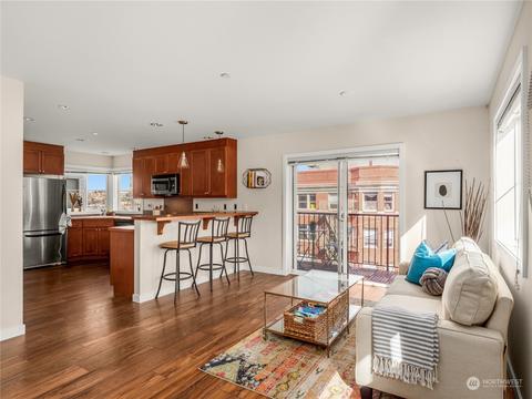 321 E Thomas St #403, Seattle, WA 98102 photo 3