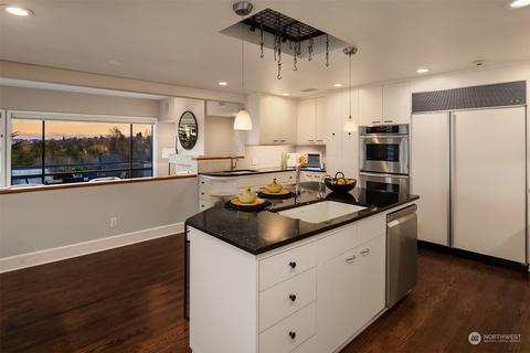 1126 24th Ave E, Seattle, WA 98112 photo 5