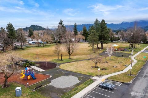 415 Chinook Ave, Enumclaw, WA 98022 photo 22
