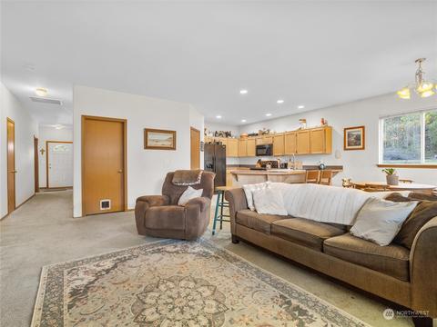 804 289th St E, Roy, WA 98580 photo 9