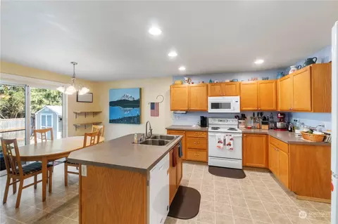 19101 206th St E, Orting, WA 98360 photo 9