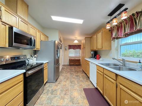 173 E Rhododendron Dr, Sequim, WA 98382 photo 11