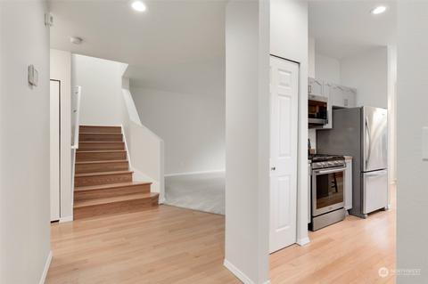 22617 4th Ave W #105, Bothell, WA 98021 photo 4