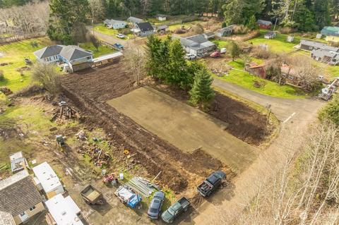 94 Elma St, Copalis Beach, WA 98535