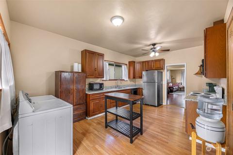 910 E 34th St, Tacoma, WA 98404 photo 19