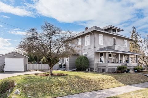 702 E 43rd St, Tacoma, WA 98404