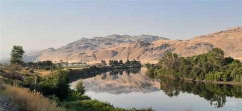 630 Monse River Rd, Brewster, WA 98812